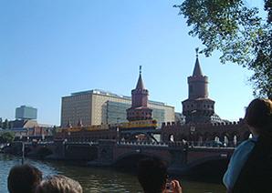 Berlin 28.08.- 02.09.2005 - Blick auf die Spree am 30.08.2005 (001)