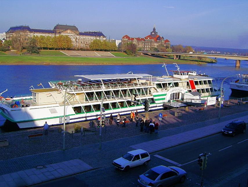 Dresden 22.- 25.09.2010 - Dresden Elbe (001)