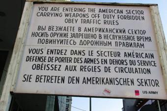 Berlin 23.- 28.03.2014 - Checkpoint Charlie Berlin (003)